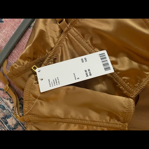 UO Lexi Satin Cowl Corset Top - Picture 4 of 4